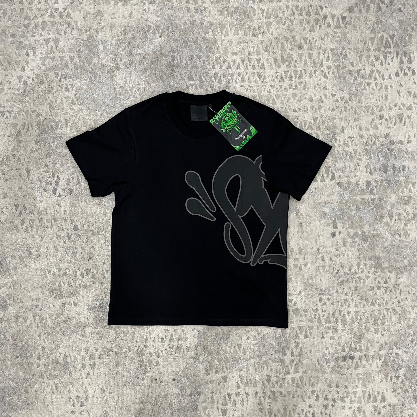 SynaWorld T-shirt & Short set